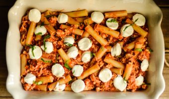 An easy baked ziti recipe for weeknights with your family