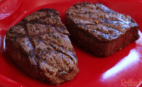 It's really important to let your steak rest before cutting into it! via @redheadbabymama