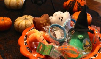 Try these non-food treats for trick-or-treaters on Halloween. Great for food allergies!