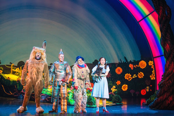 Broadway tour Wizard Of Oz