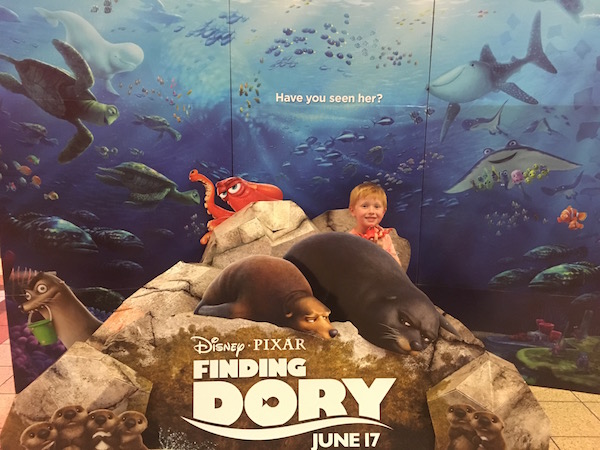 finding-dory-photo-drop